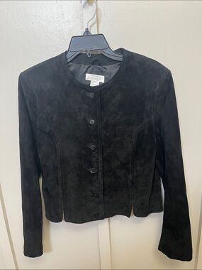 Lord & Taylor black suede cropped jacket 
Sz 12 EUC